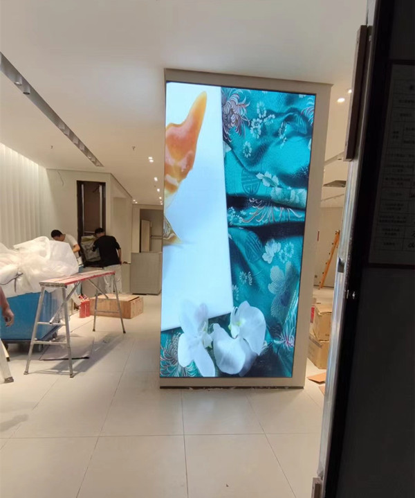 榕江商场门店转角LED显示屏